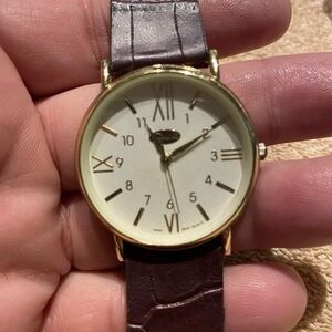 Cambridge Classic Gold and Brown Leather Men's Watch need battery